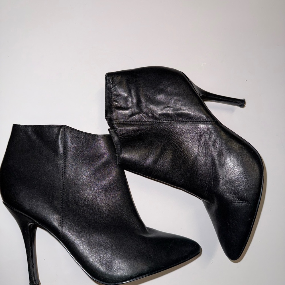 Steve Madden Sleek Black Ankle Booties